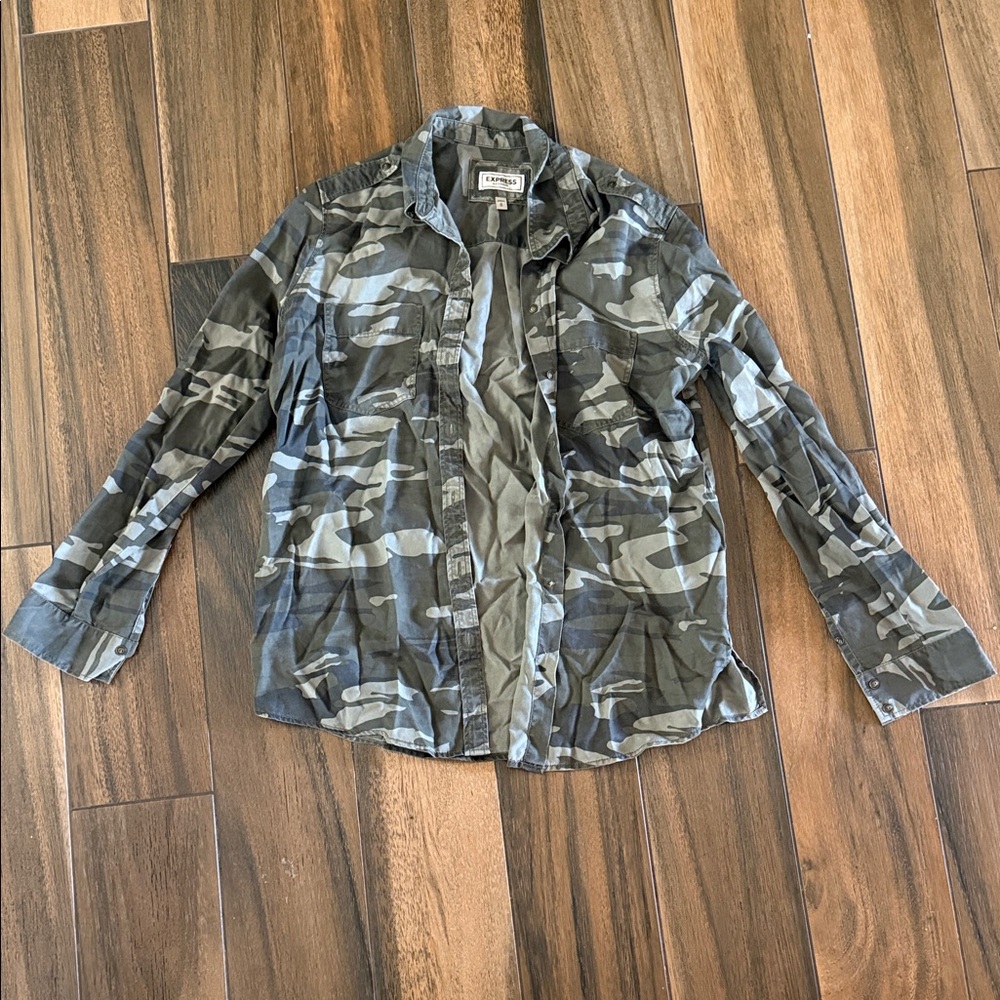 Express Boyfriend Fit Camouflage Field Shirt Jacket - Green & Gray